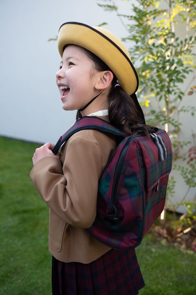 通園リュックを背負った女の子